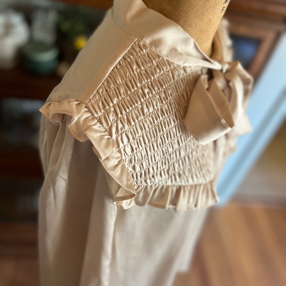 Sugar Lips champagne ruffle long sleeve women’s blouse medium - Picture 8 of 8